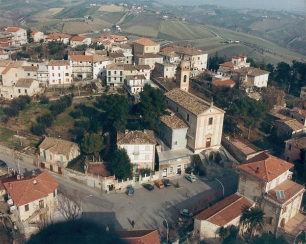 Colli del Tronto Marche's Hinterland Marche Italy Traveller Guide