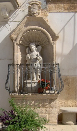 Toritto Bari area and Murge Apulia Italy Traveller Guide