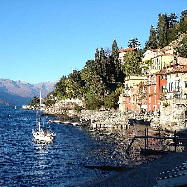 Varenna Lake Como Lombardy Italy Traveller Guide